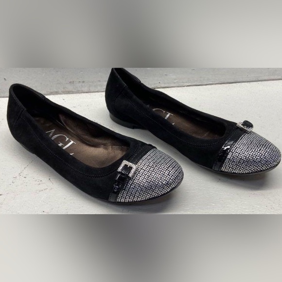 🛑 1 hour sale. AGL, size 9.5, Black Flats with Silver Sparkle Accents - Picture 3 of 10